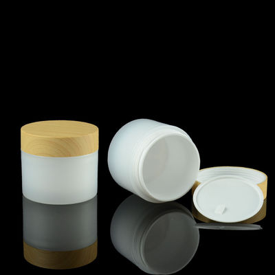 10g 20g 30g PP ক্রিম জার প্যাকেজিং OEM আই ক্রিম ঢাকনা বাঁশের প্রসাধনী পাত্রে
